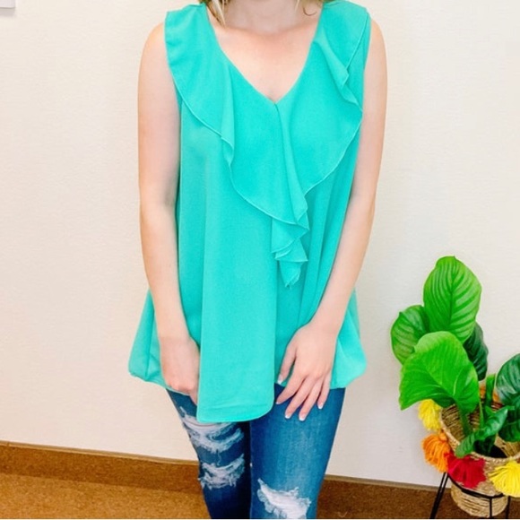 🥳 3/ $10!! BRAND NEW! Jade/Mint Ruffle Woven Sleeveless Tank. Size LG - Picture 2 of 3